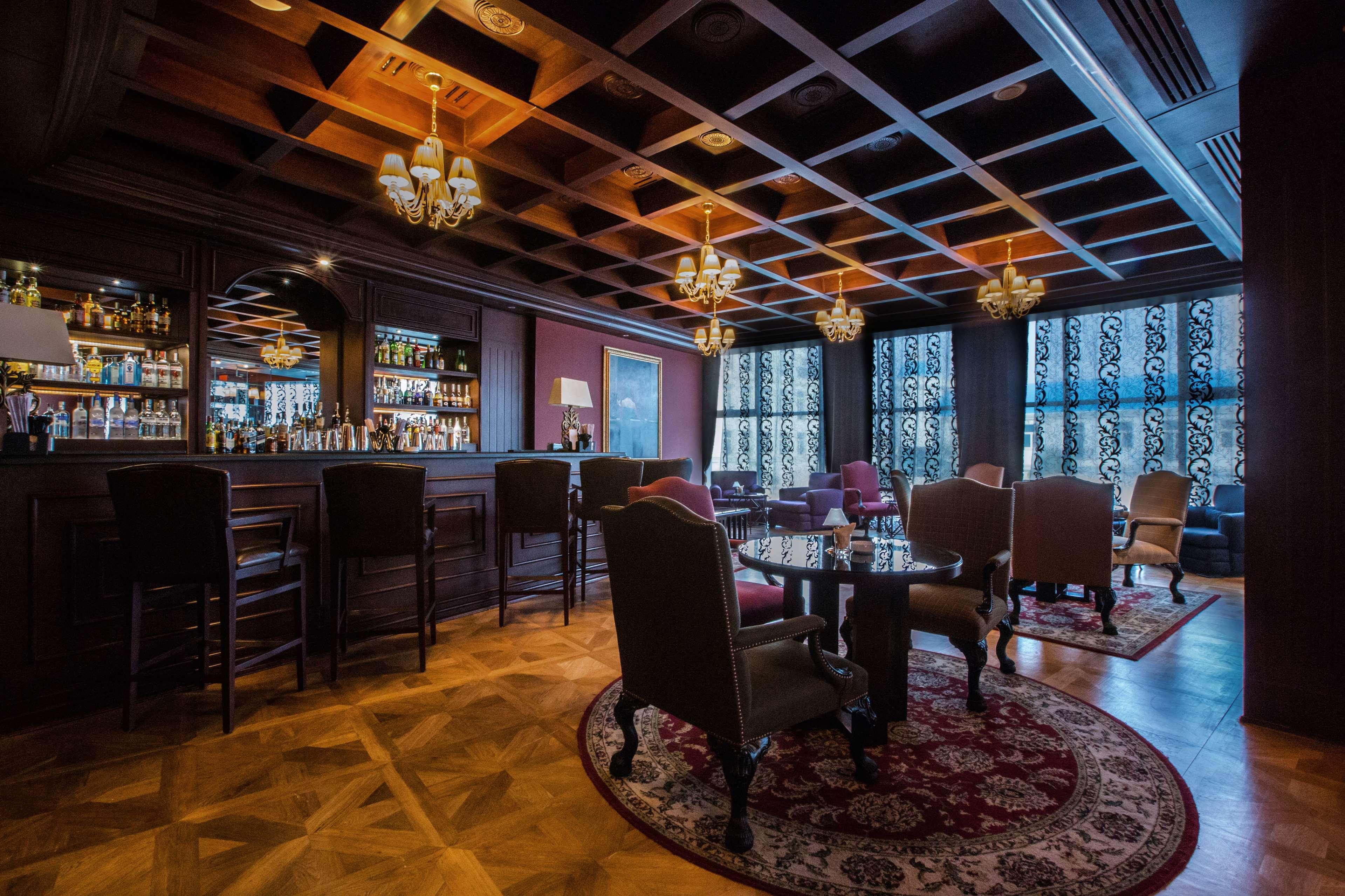 Royal Maxim Palace Kempinski Kairo Eksteriør bilde The Bar