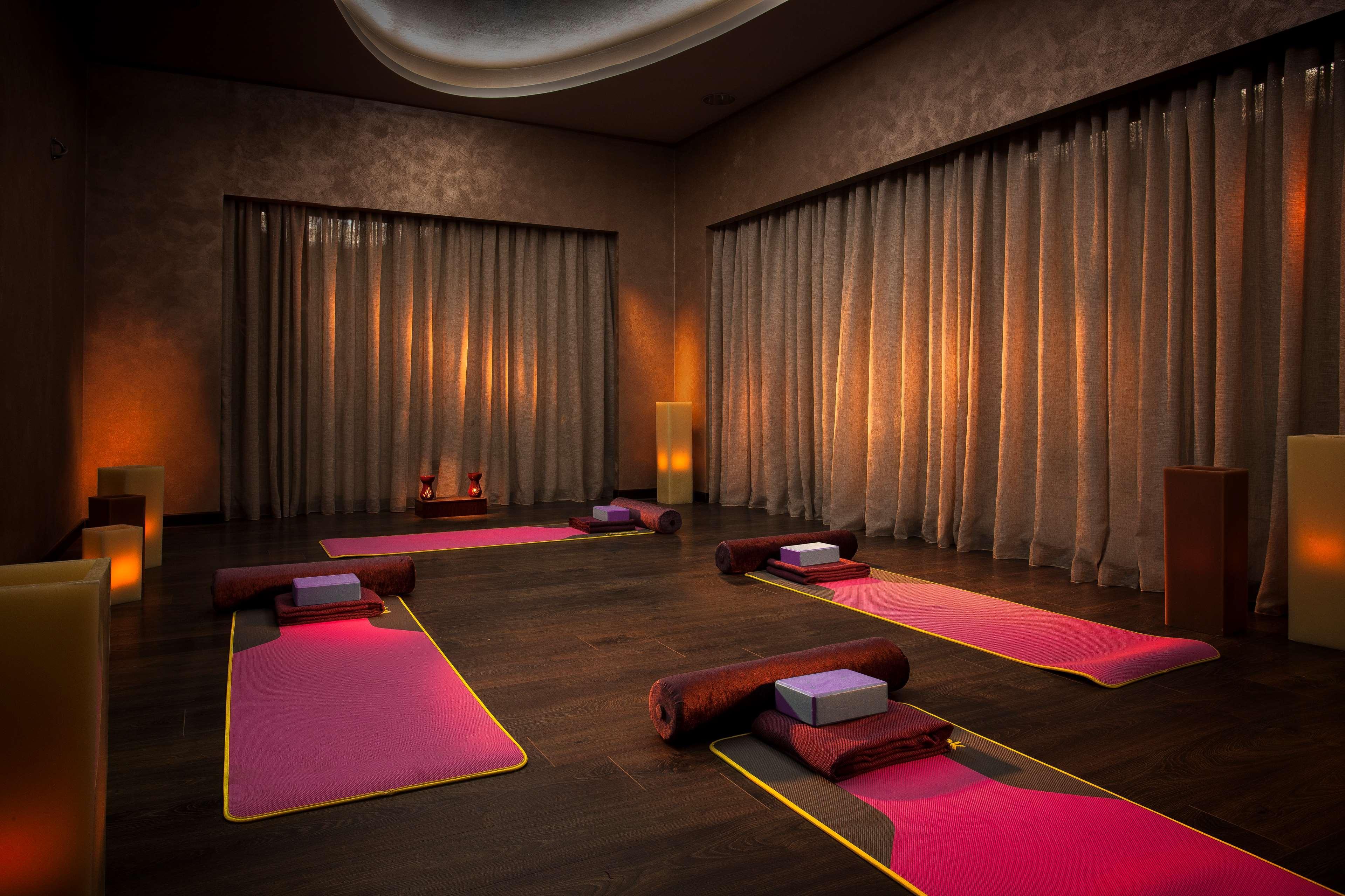 Royal Maxim Palace Kempinski Kairo Eksteriør bilde The spa at The Ritz-Carlton, Dubai